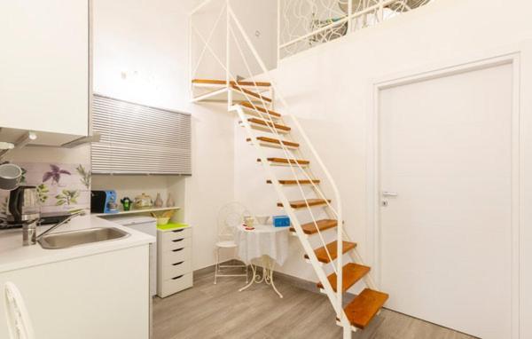 Iris Apartment, Comfort E Stile Nel Cuore Di Бишелие Екстериор снимка